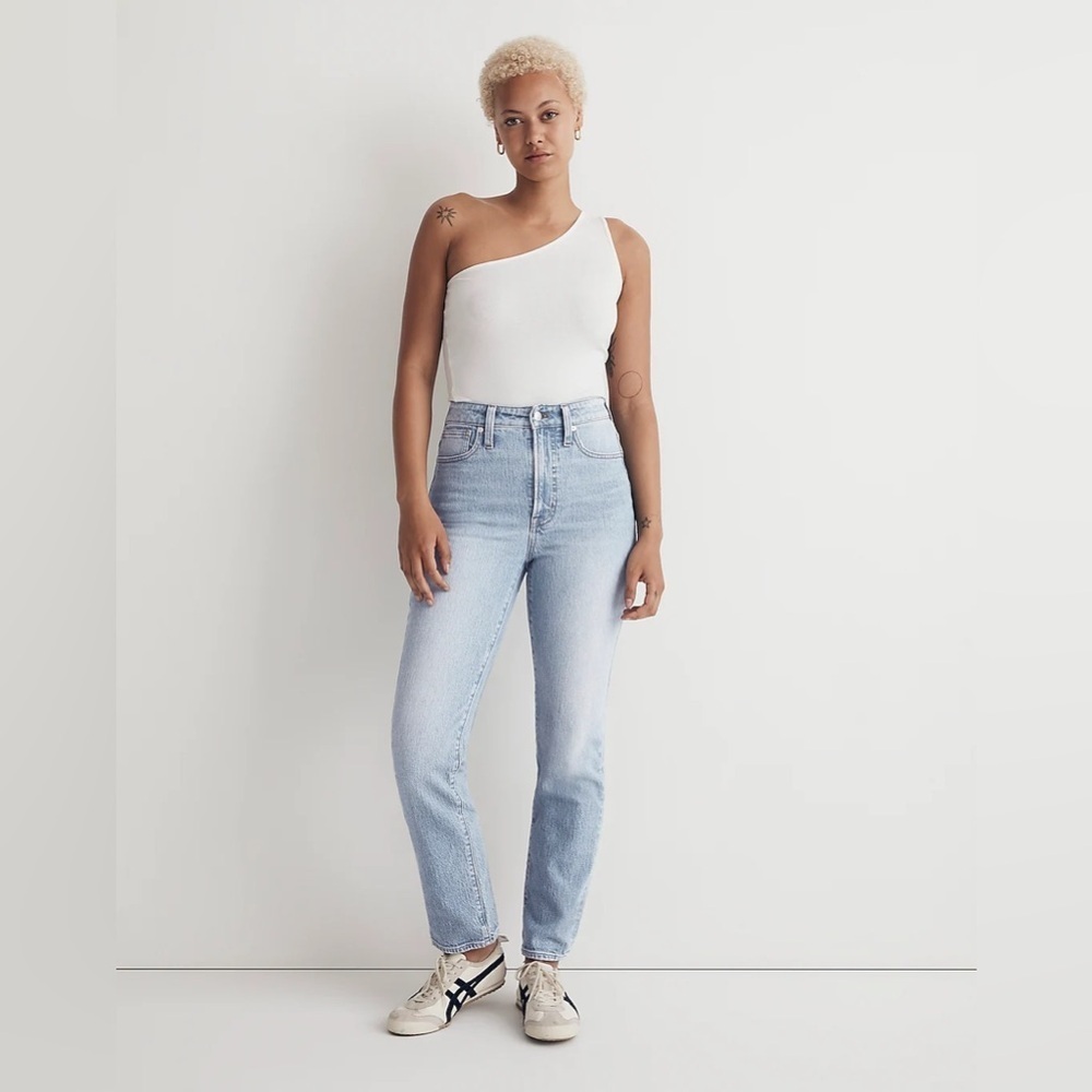 Madewell The Curvy Perfect Vintage Jean in Merle Wash